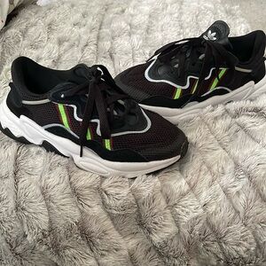 Black and Neon Adidas Osweegos women's size       6.5 (kids 4.5)